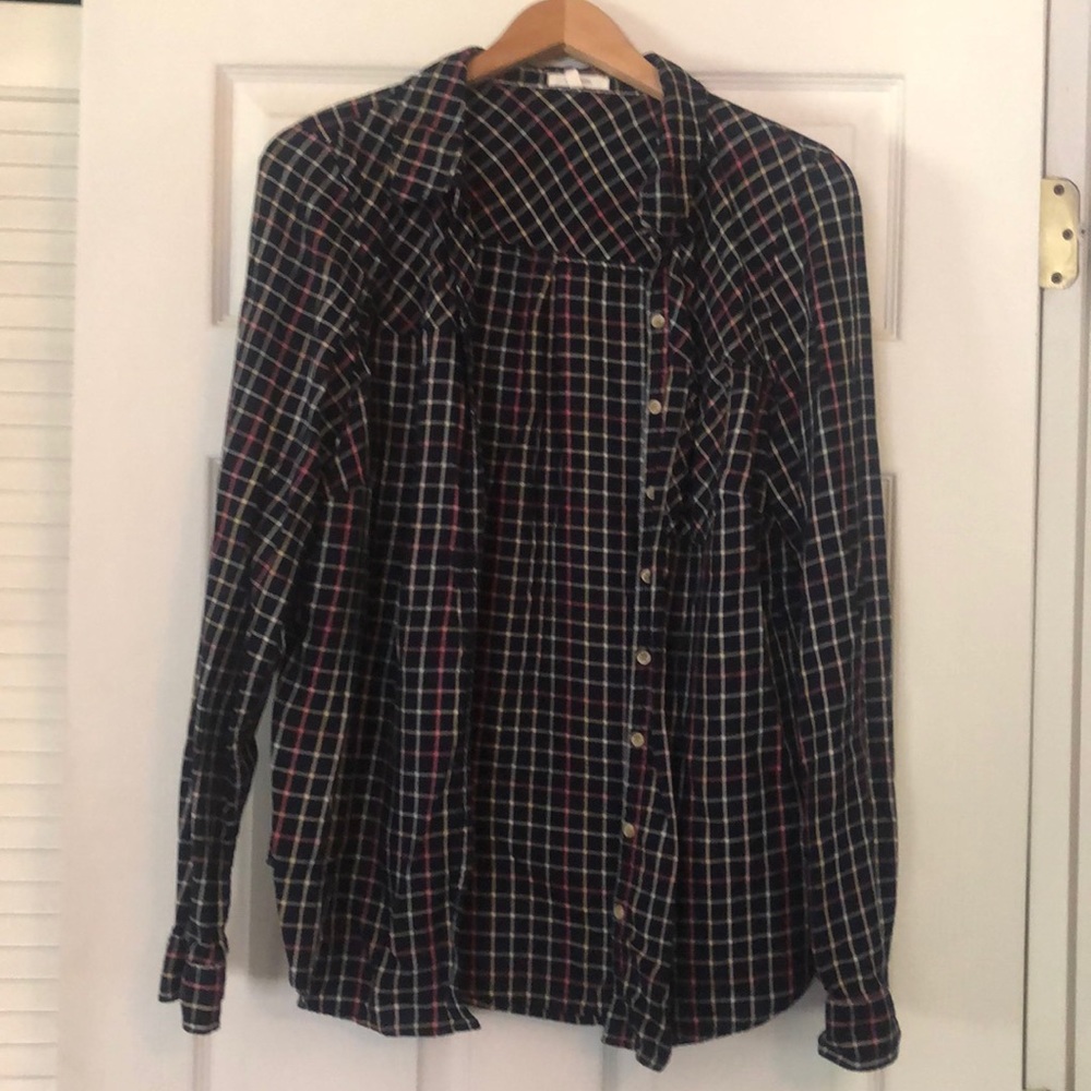Shirt - Picture 2 of 4